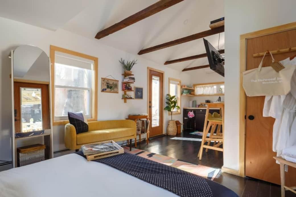 The Herwood Inn Woodstock Bagian luar foto