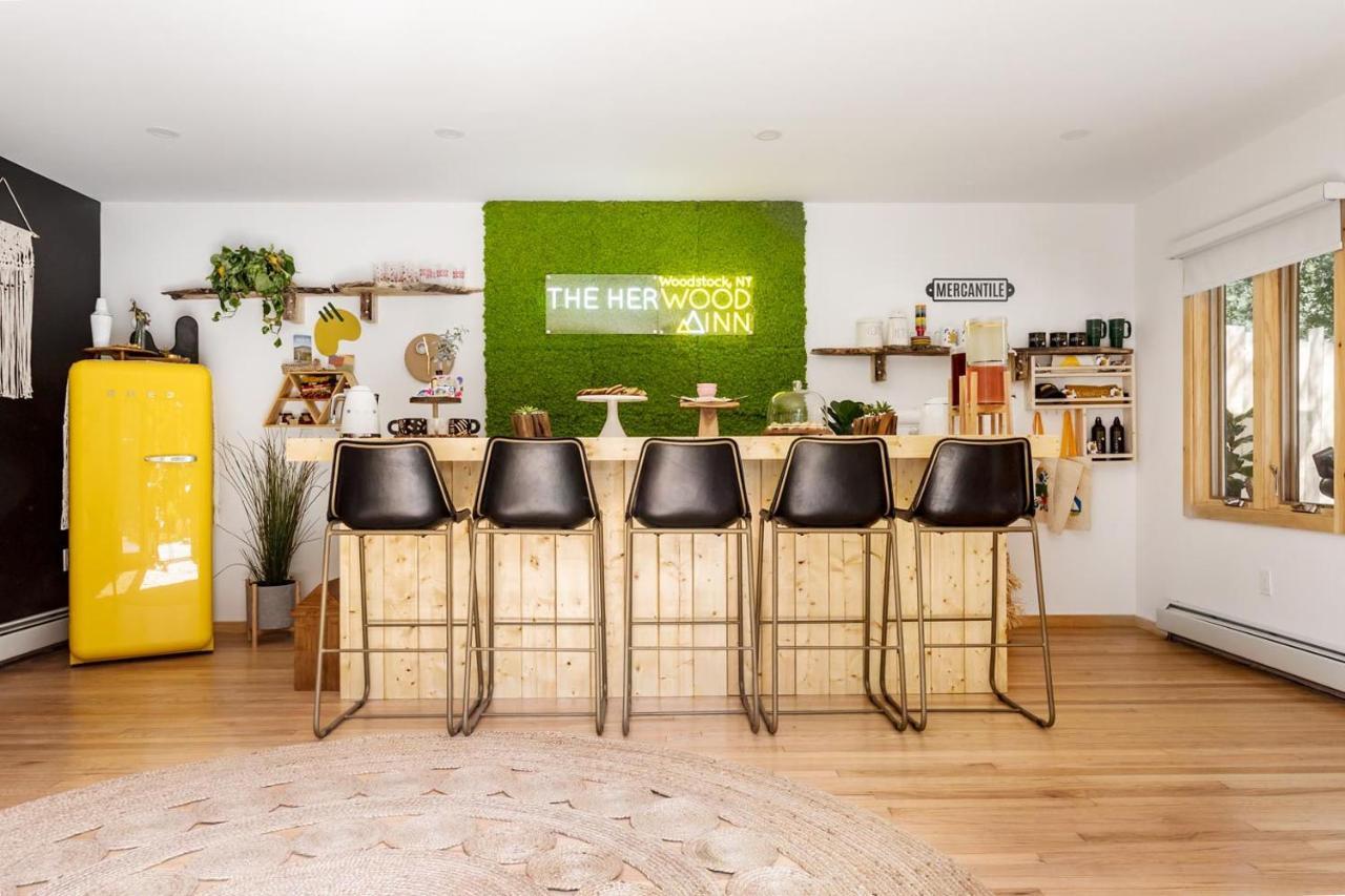The Herwood Inn Woodstock Bagian luar foto
